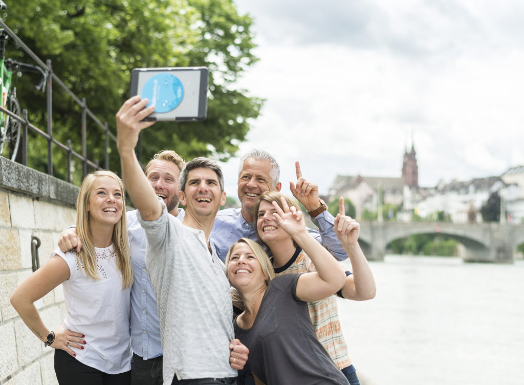 Group selfie for a Team Building in the city